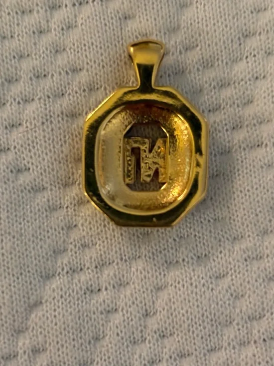 Nina Ricci Pendant - Picture 4 of 4